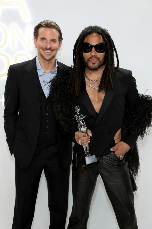 Bradley Cooper a Lenny Kravitz na CFDA Fashion Awards, 2022