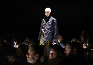Burberry se vrací aneb londýnskému fashion weeku se blýská na lepší časy...