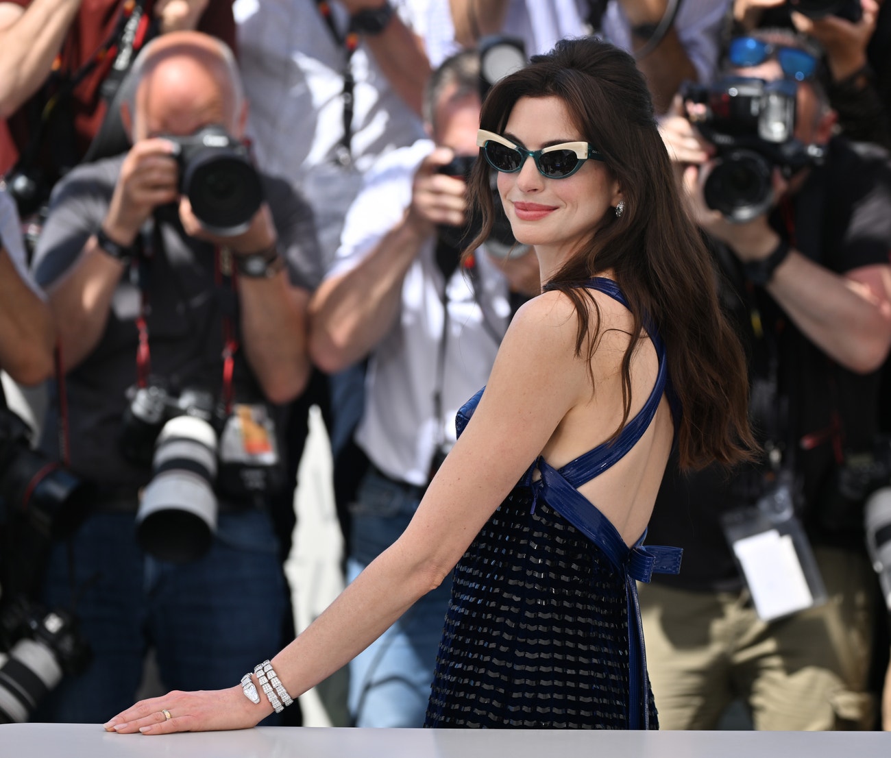 Anne Hathaway na filmovém festivalu v Cannes, květen 2022