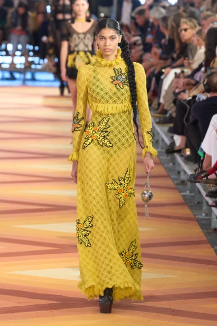 Autor: Courtesy of Etro / Daniele Oberrauch / Gorunway.com
