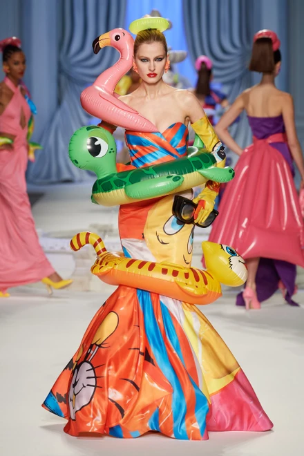 Autor: Courtesy of Moschino