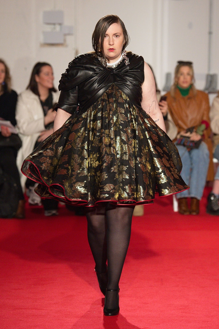 Lena Dunham na přehlídce 16Arlington.