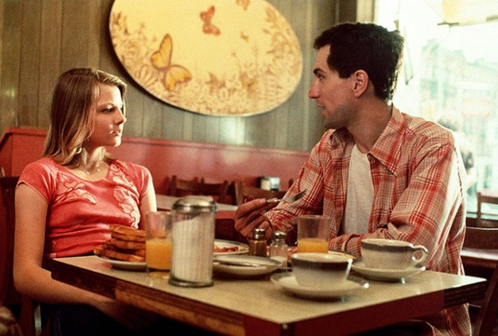 Jodie Foster a Robert De Niro ve filmu Taxikář