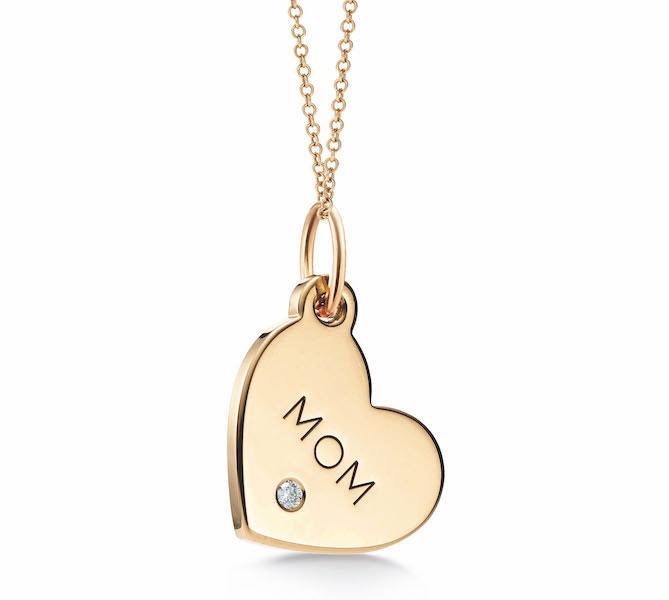 Zlatý přívěsek s diamantem, Tiffany & Co., 15 600 Kč