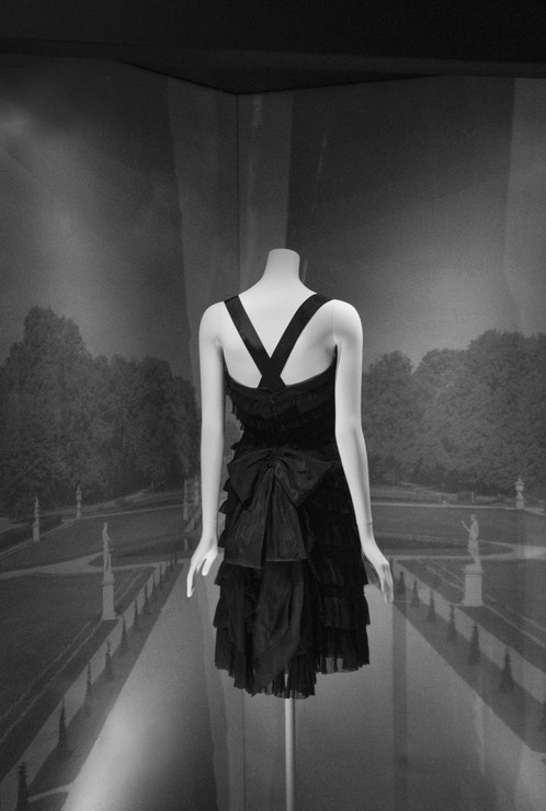 Výstava Chanel: Manifesto v londýnském Victoria & Albert Museum