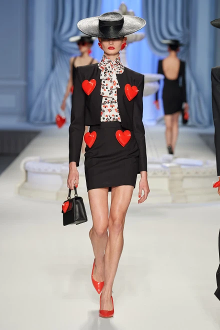 Autor: Courtesy of Moschino