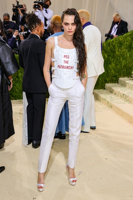 Cara Delevingne v Dior