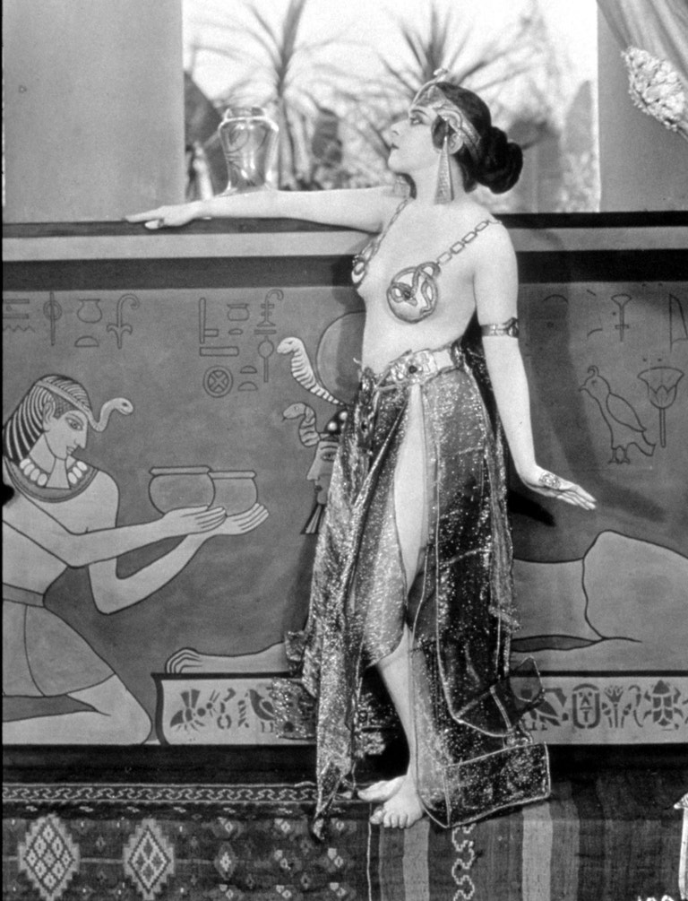 Theda Bara ve filmu Cleopatra