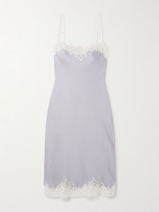 Šaty ze saténového krepu s krajkou, STELLA MCCARTNEY, 1 190 €