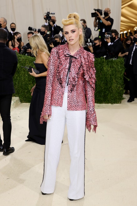 Kristen Stewart v Chanel