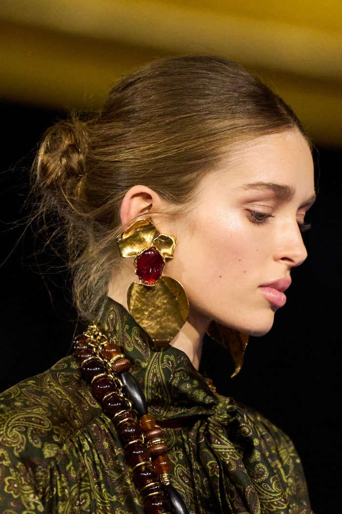 Kolekce jaro - léto 2025, SAINT LAURENT
