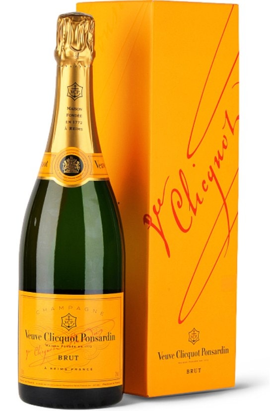 Champagne Brut, * Veuve Clicquot*, prodává Alkohol.cz, 1 333 Kč Autor: Archiv firmy