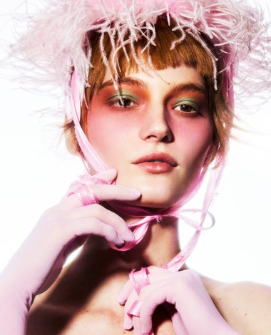 Trendy barvy pro letní make-up. Hned ta první vás překvapí