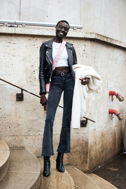Street style 2020: Kalhoty do zvonu