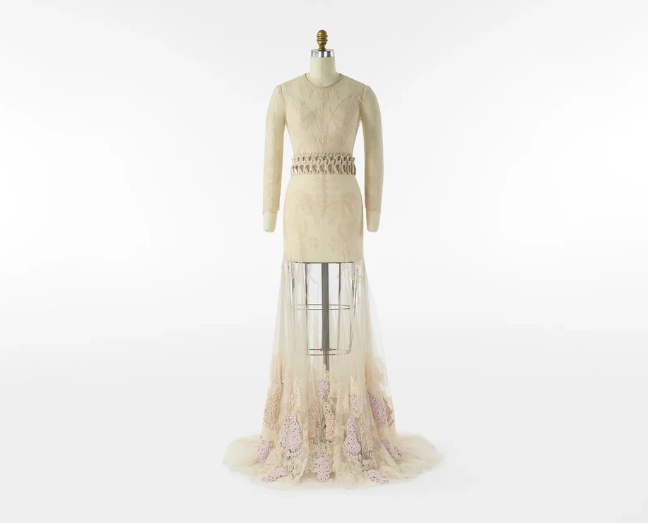 Katy, Riccardo Tisci pro House of Givenchy, podzim - zima 2010/2011, haute couture;