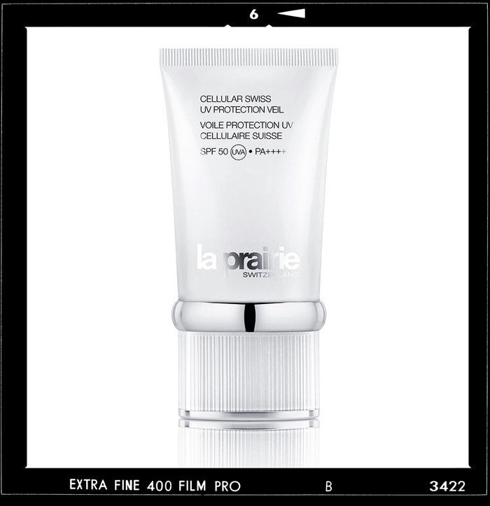 Krém s ultralehkou texturou Cellular Swiss UV Protection Veil SPF 50, LA PRAIRIE, prodává Fann, 5490 Kč Autor: Archiv značky