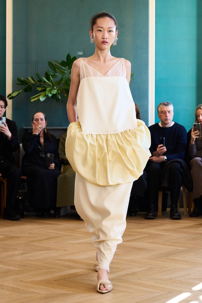 Kolekce jaro - léto 2025, CARVEN