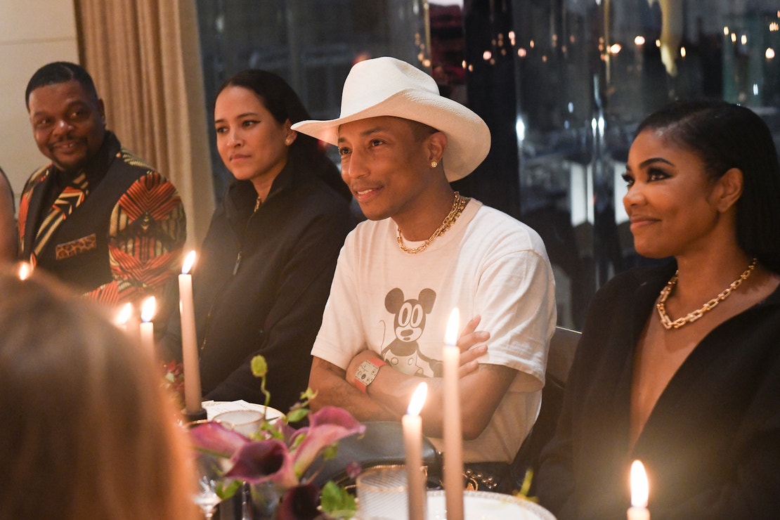 Pharrell Williams na představení své kolekce šperků Tiffany Titan