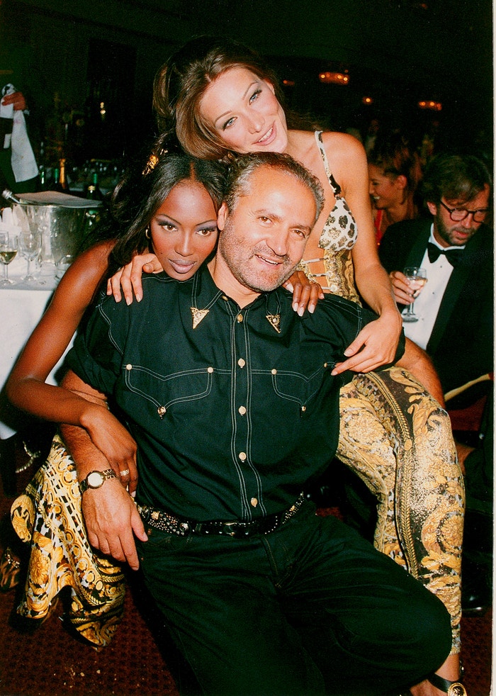 Gianni Versace a Naomi Campbell      Autor: Dave M. Bennett/Getty Images