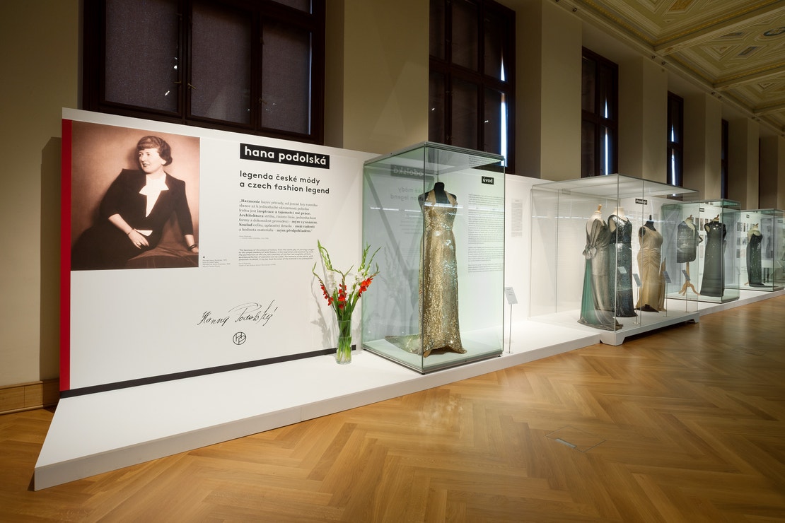 Výstava Hany Podolské v Uměleckoprůmyslovém museu v Praze