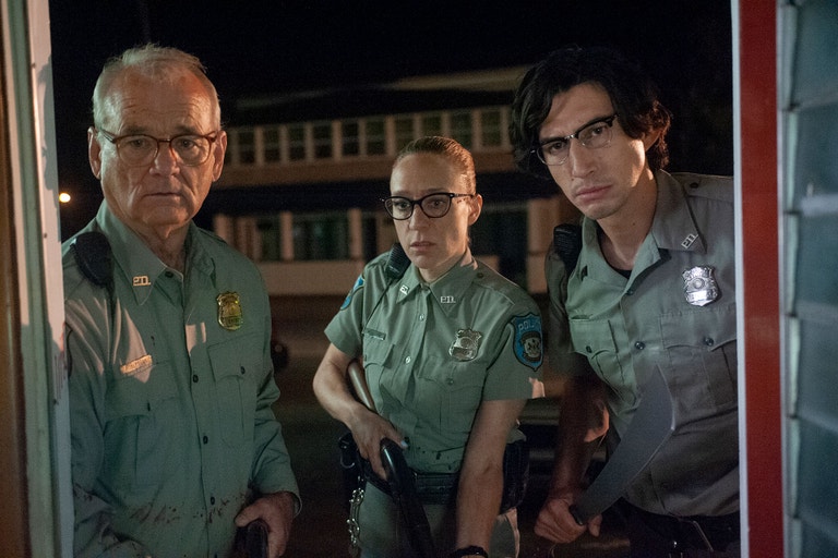 Bill Murray, Chloë Sevigny a Adam Driver ve filmu Mrtví neumírají