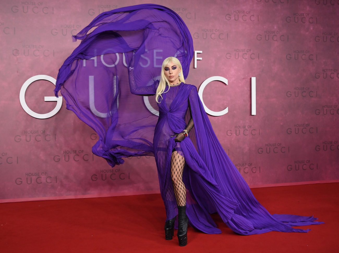 Lady Gaga na londýnské premiéře snímku House of Gucci, 9. listopadu 2021