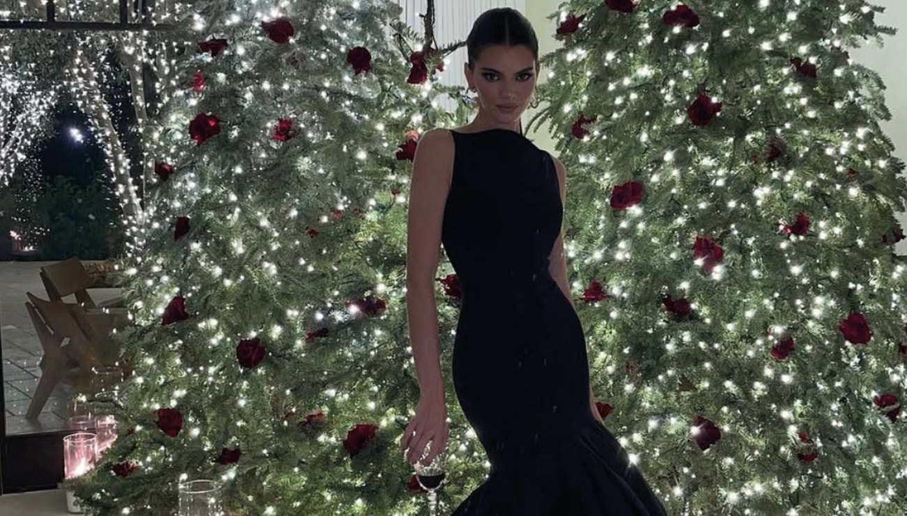 Dárky inspirované celebritami od Hailey Bieber po Taylor Swift Dárky inspirované celebritami od Hailey Bieber po Taylor Swift