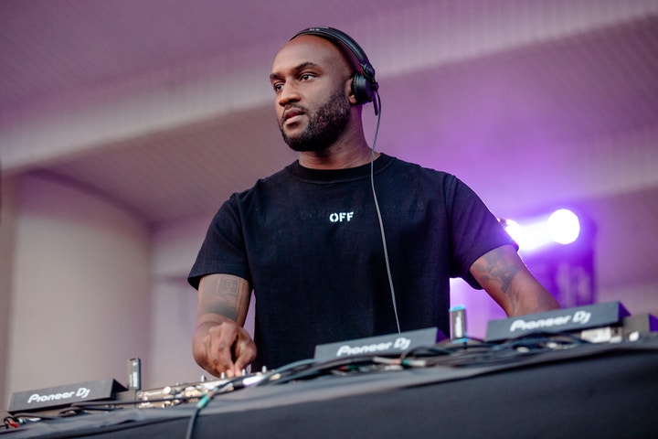 Ve věku 41 let zemřel Virgil Abloh, umělecký ředitel Louis Vuitton podlehl rakovině