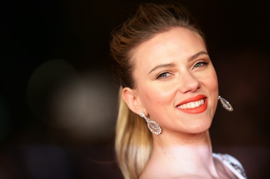 Scarlett Johansson o akné, lymfodrenáži, odpoledním spánku a hádkách s Adamem Driverem
