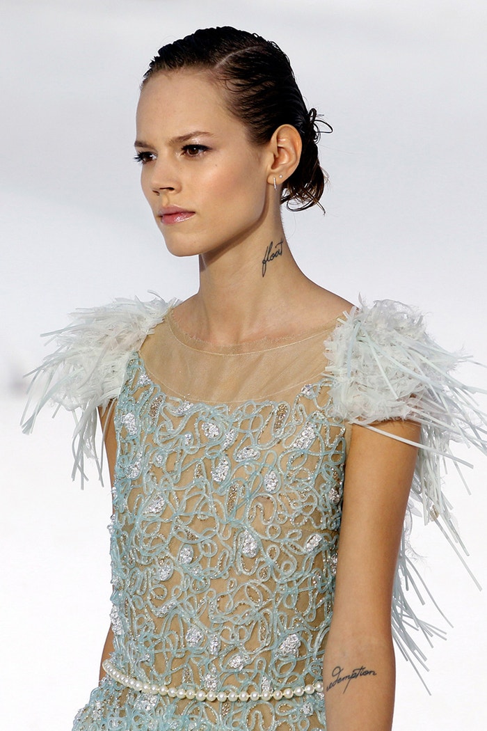 Freja Beha Erichsen, přehlídka Karla Lagerfelda pro Chanel ready-to-wear SS12, Paříž, říjen 2011 Autor: PATRICK KOVARIK/AFP/Getty Images