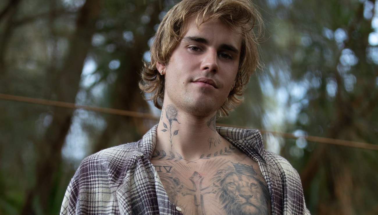 Justin Bieber odkrývá Vogue skryté symboly svého tetování