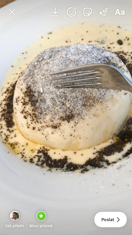 Germknödel v restauraci Větruše