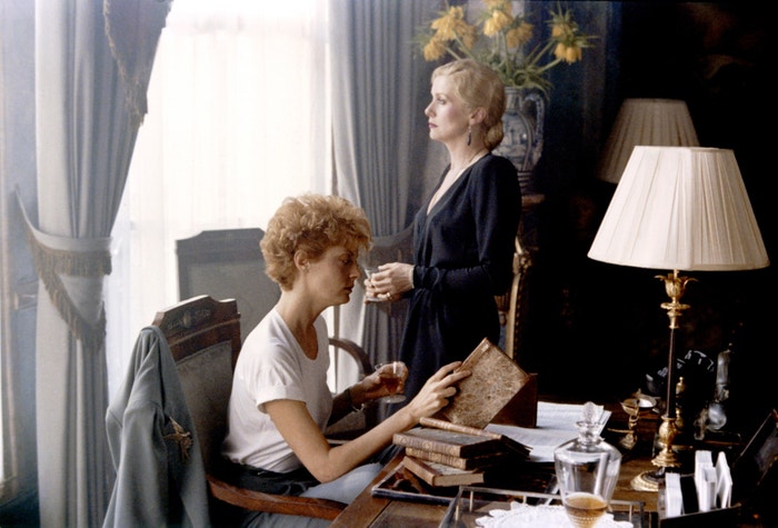 Catherine Deneuve a Susan Sarandon ve filmu Hlad, 1983