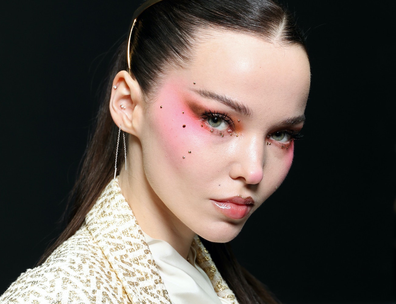 Dove Cameron na přehlídce Valentino jaro - léto 2023