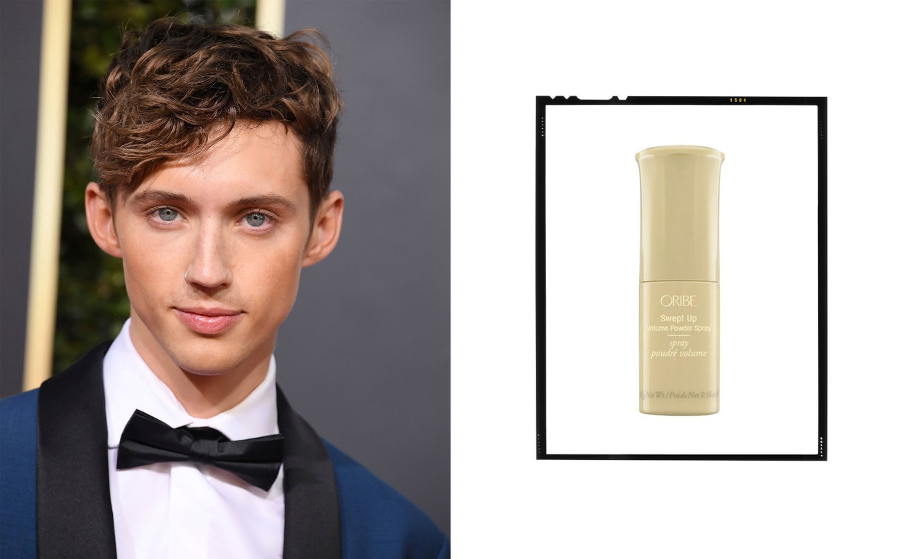 Troye Sivan.  Swept Up Volume Powder Spray, Oribe, 1095 Kč