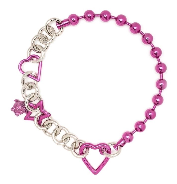 Růžovo-stříbrný náhrdelník Medusa, VERSACE, prodává Farfetch.com, 1 050 €