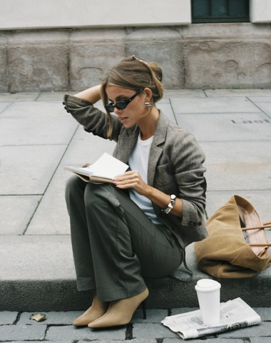 Z kanceláře rovnou na večírek. 4 tipy na univerzální outfity Z kanceláře rovnou na večírek. 4 tipy na univerzální outfity