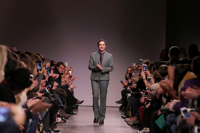 Zac Posen na své přehlídce pro podzim 2016, New York Fashion Week Autor: Jemal Countess/Getty Images