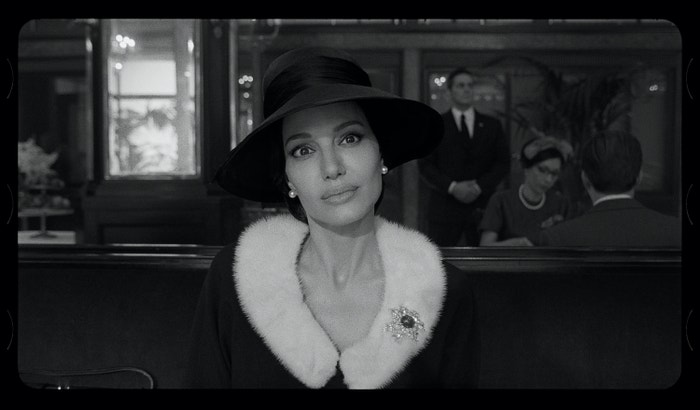 Angelina Jolie (Maria Callas) ve filmu Maria