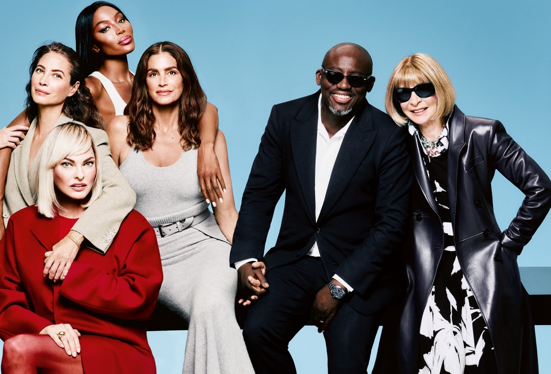 VOGUE CLUB: Edward Enninful and Anna Wintour with Christy Turlington, Naomi Campbell, and Cindy Crawford, all in Michael Kors Collection. Linda Evangelista wears The Row.