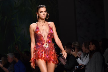 Irina Shayk & Versace. Nejhvězdnější spojení