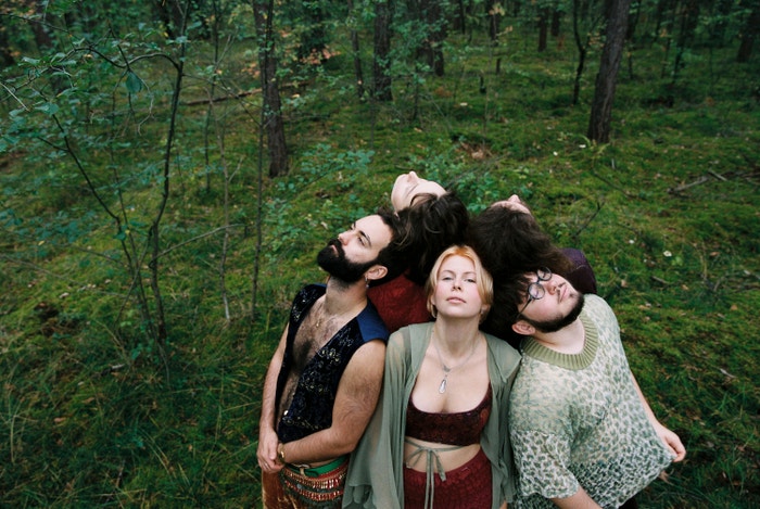 Autor: Caroline Mackintosh