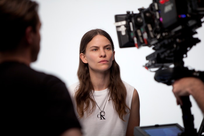 Eliot Sumner v zákulisí natáčení kampaně CK Everyone