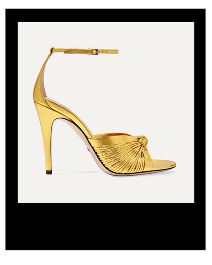 Zlaté sandálky, Gucci, prodává Net-a-Porter, € 790  Autor: Archiv firmy