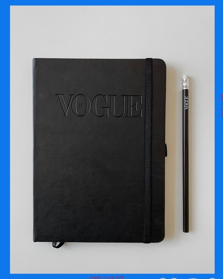 Zápisník s dřevěnou grafitovou tužkou Vogue CS