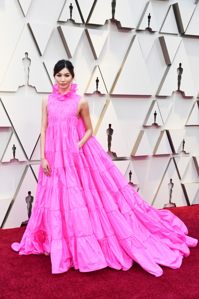 Gemma Chan v šatech Valentino a se šperky Bulgari   Autor: Getty Images