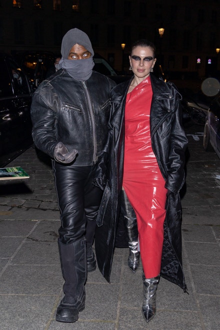 Kanye West a Julia Fox v Paříži, 23. ledna 2022