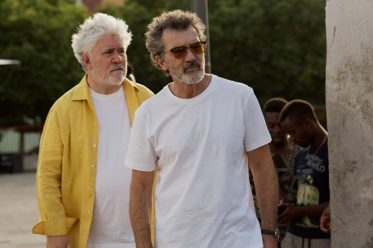Pedro Almodóvar a Antonio Banderas ve filmu Bolest a sláva