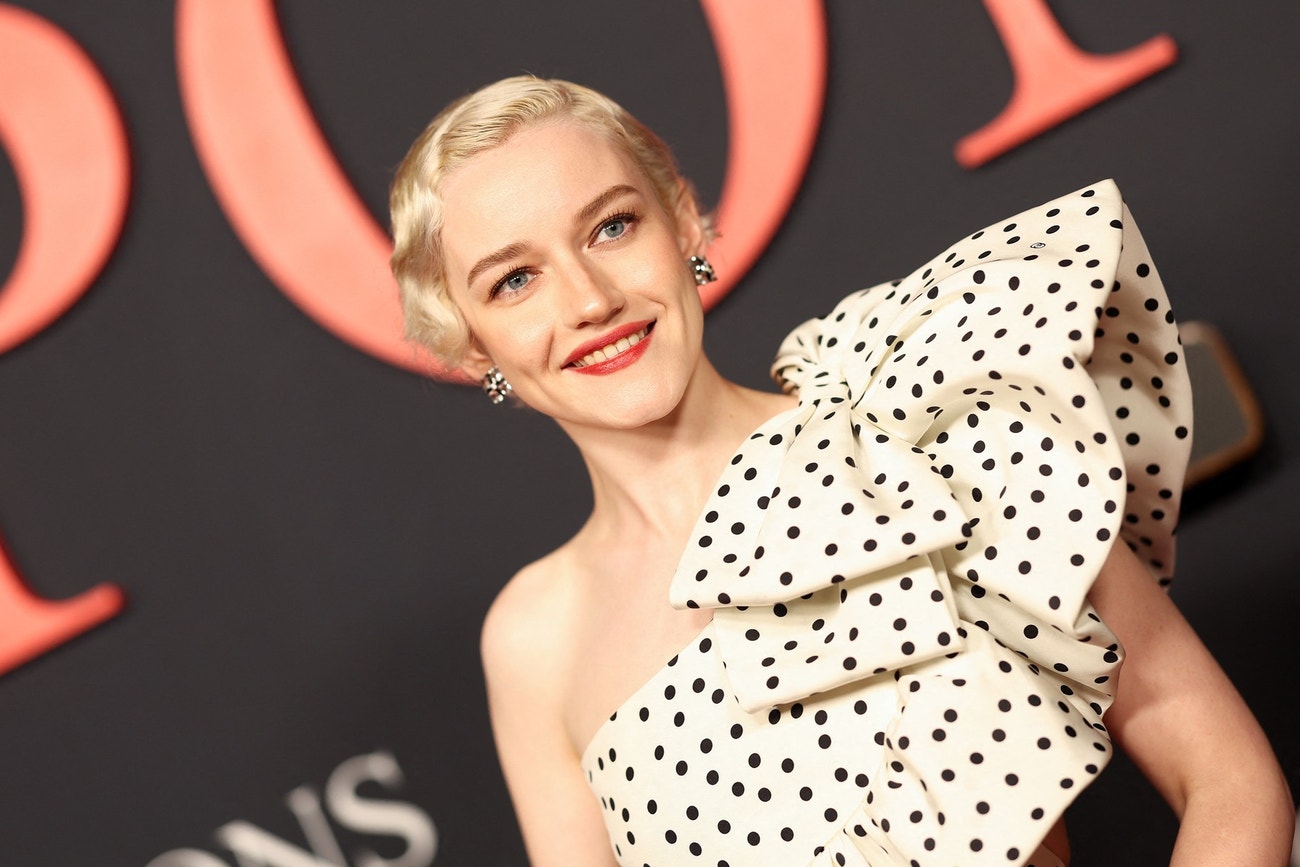 Julia Garner na premiéře filmu Hodina zmizení v Los Angeles