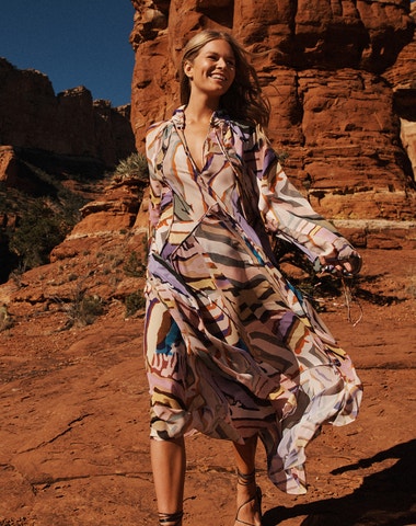 „Je čas vyzkoušet něco nového.“ Nová kolekce H&M místo Paříže míří do Arizony